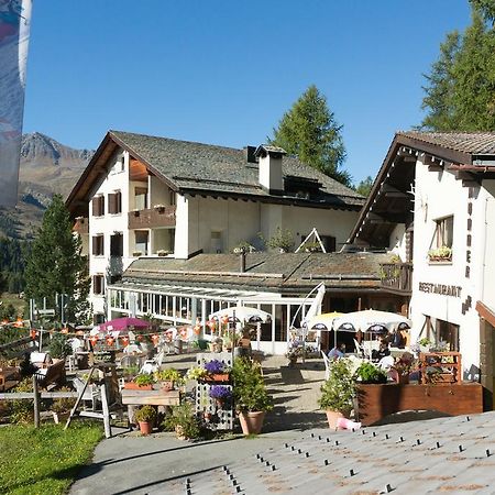 Hotel B&B Süsom Surlej Silvaplana Exteriör bild