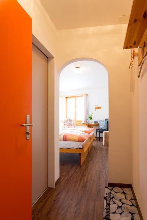 Hotel B&B Süsom Surlej Silvaplana Exteriör bild
